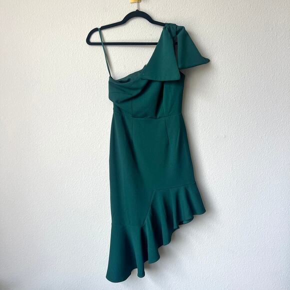 Saints + Secrets Emerald Green Asymmetrical One Shoulder Bow Dress Size M - Picture 2 of 5